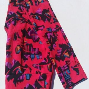 LuLaRoe Pants - Super cool never worn Lularoe OS leggings LuLaRoe Pants - Super cool never worn Lularoe OS leggings